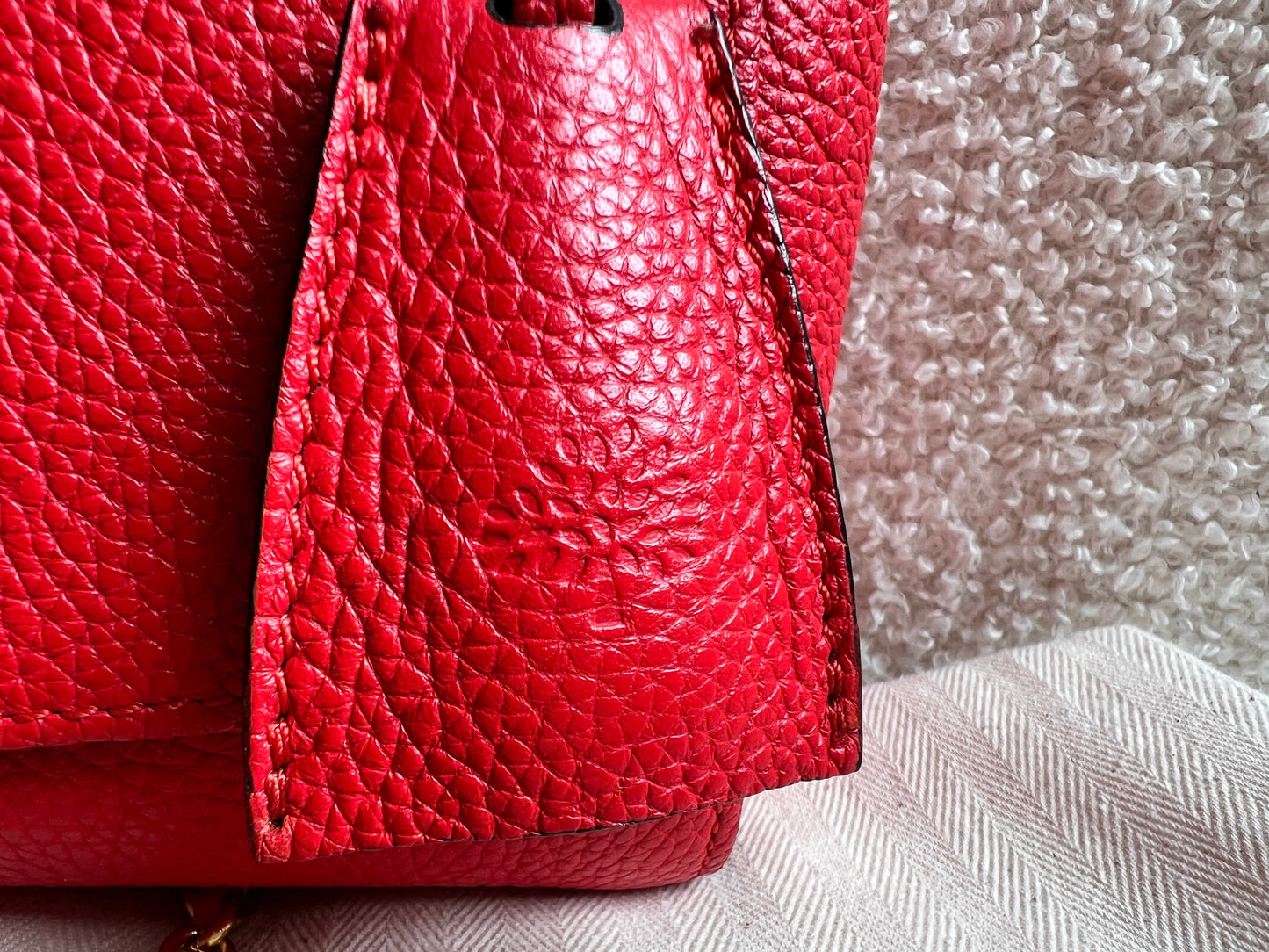 Mulberry Fiery Red Regular Lily with Gold Hardware (RRP £995)