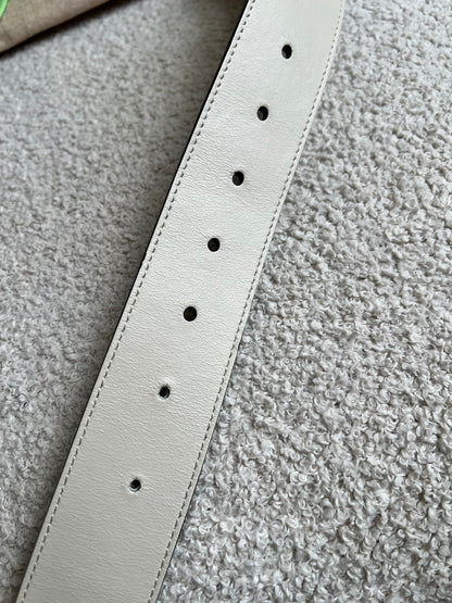 Gucci GG Marmont White Wide Leather Belt with Shiny Gold Buckle (RRP £410)