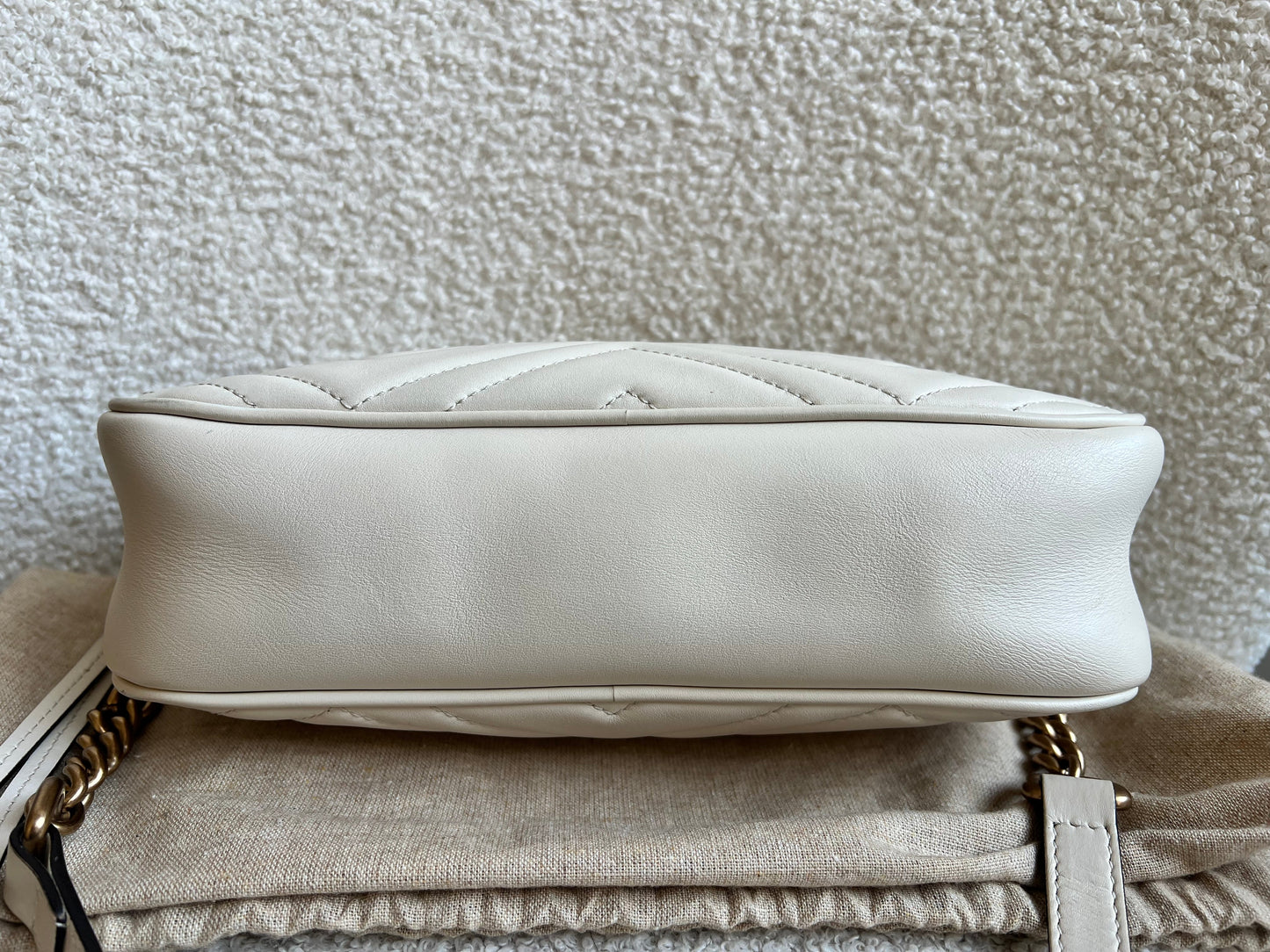 Gucci GG White Marmont Small Shoulder Bag (RRP £1440)