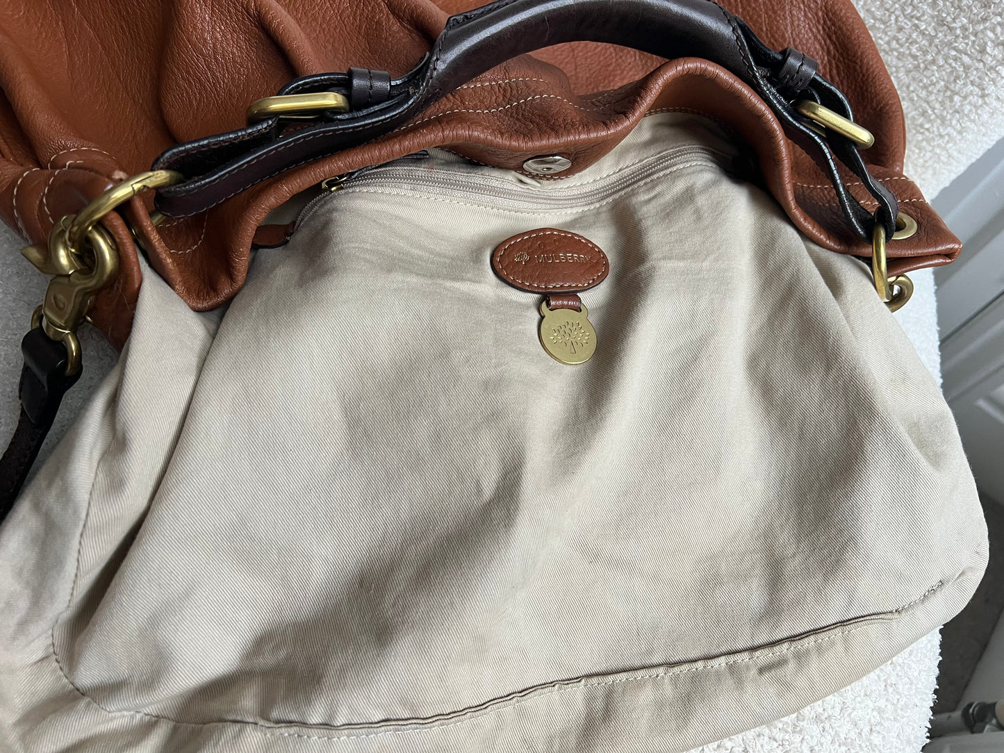 Mulberry East West Oak Mitzy Hobo