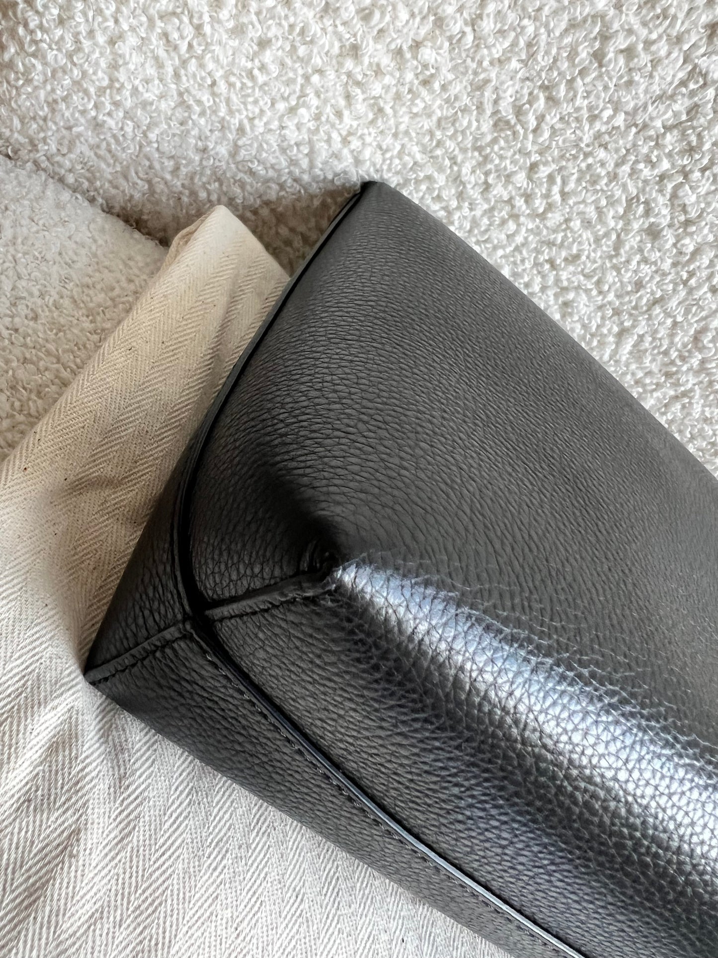 Mulberry Black Large Darley Cosmetic Pouch (RRP £395)