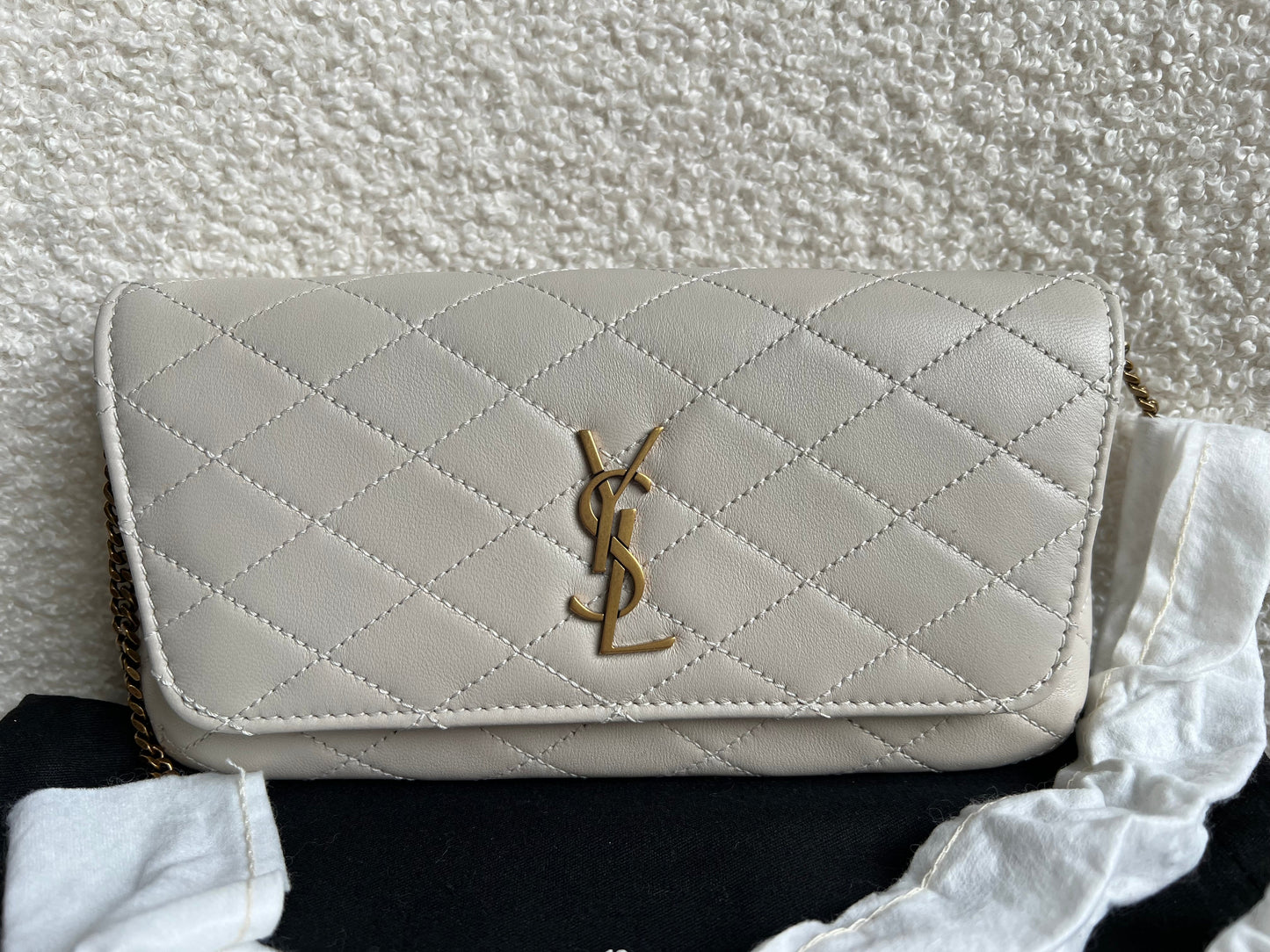 Yves Saint Laurent (YSL) Blanc Vintage Gaby Phone Pouch (RRP £920)