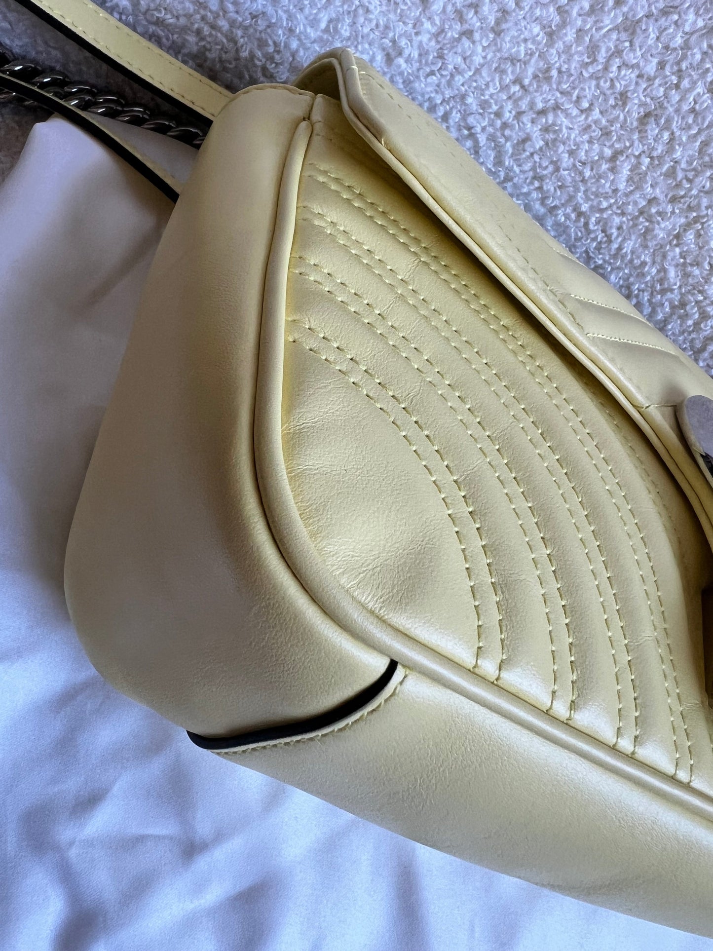 Gucci GG Yellow Marmont Small Shoulder Bag (RRP £2070)