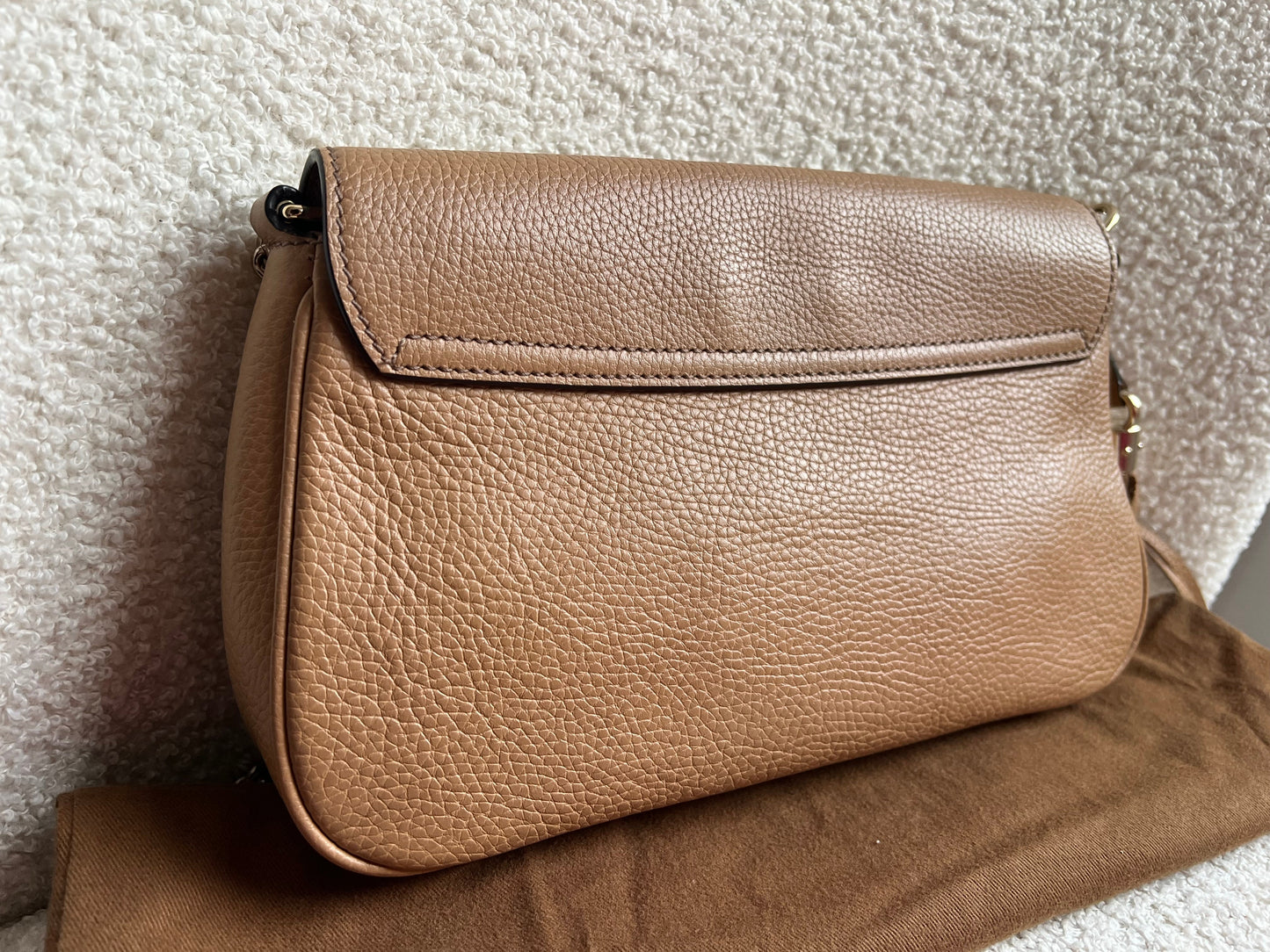 Gucci Beige Soho Chain Crossbody Flap Bag