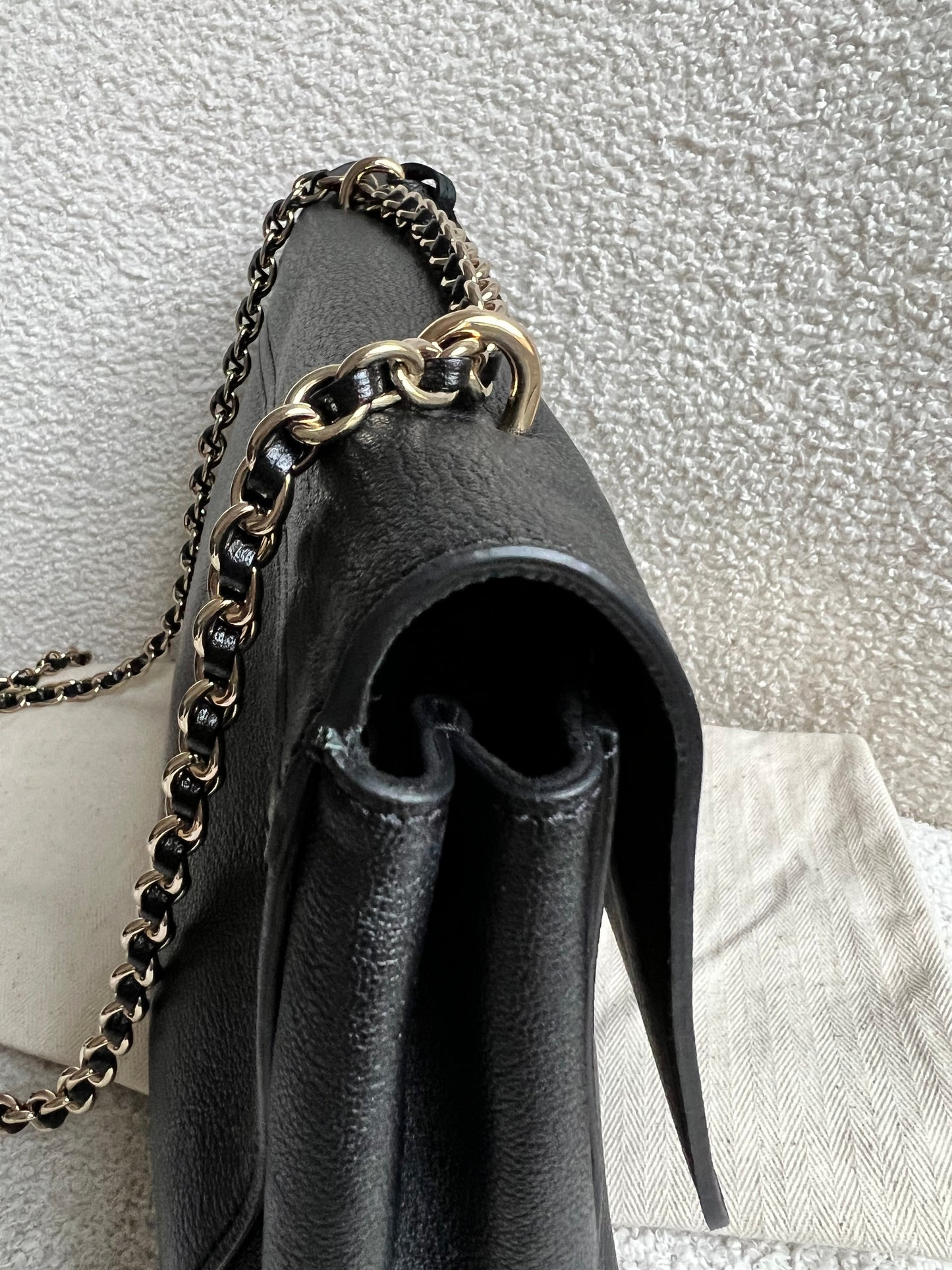 Mulberry Black Medium Lily with Gold Hardware (RRP £1195)