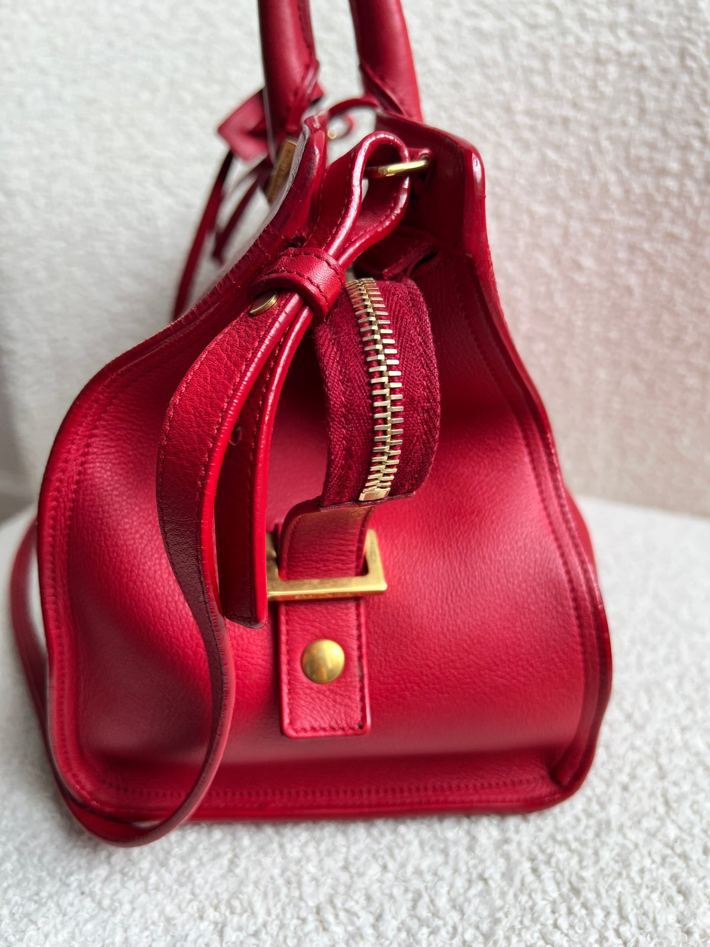 Yves Saint Laurent (YSL) Red Small Cabas Chyc Bag (RRP £1,350)