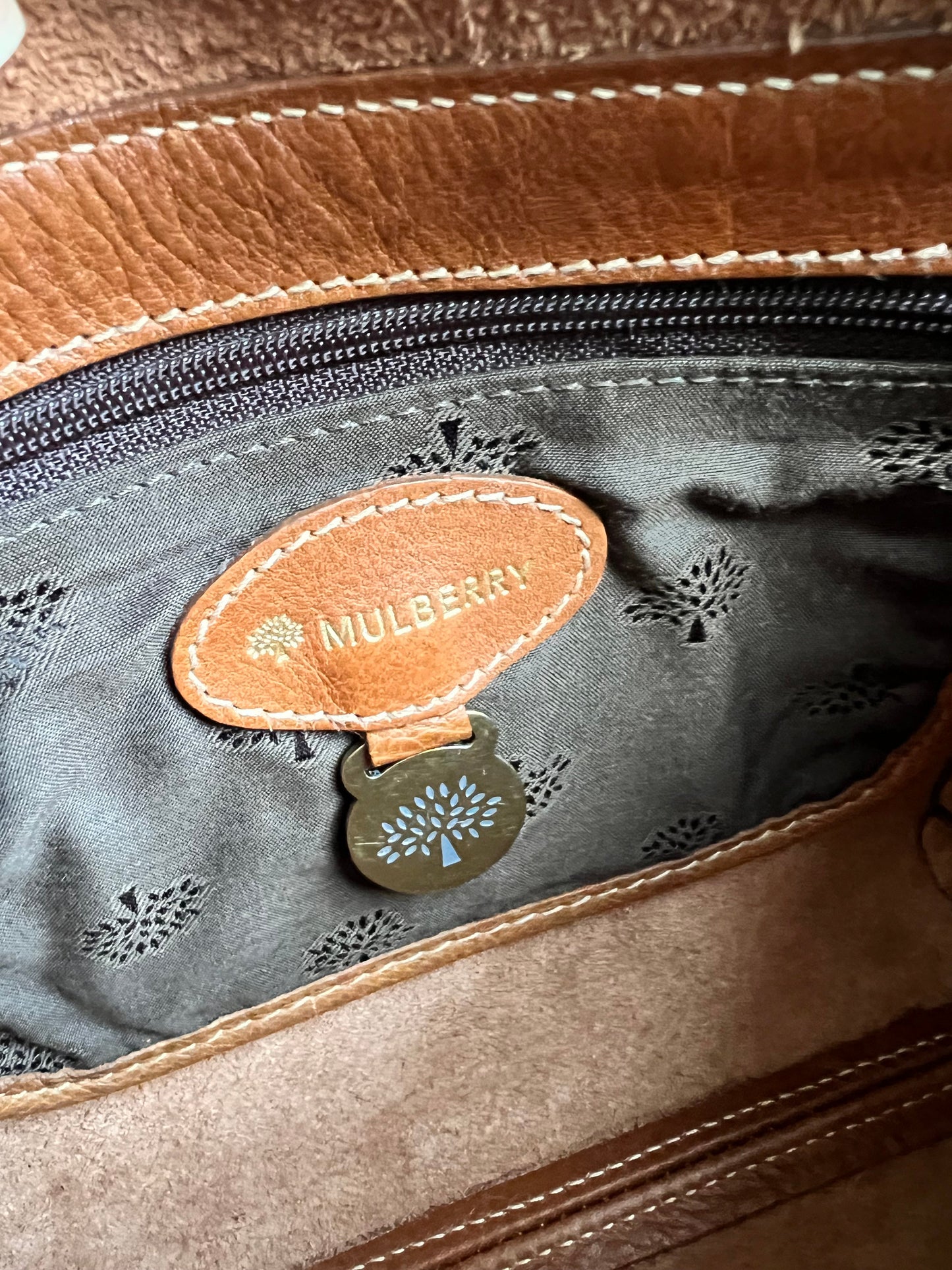 Mulberry Oak Regular Lily with Gold Hardware (RRP £895)