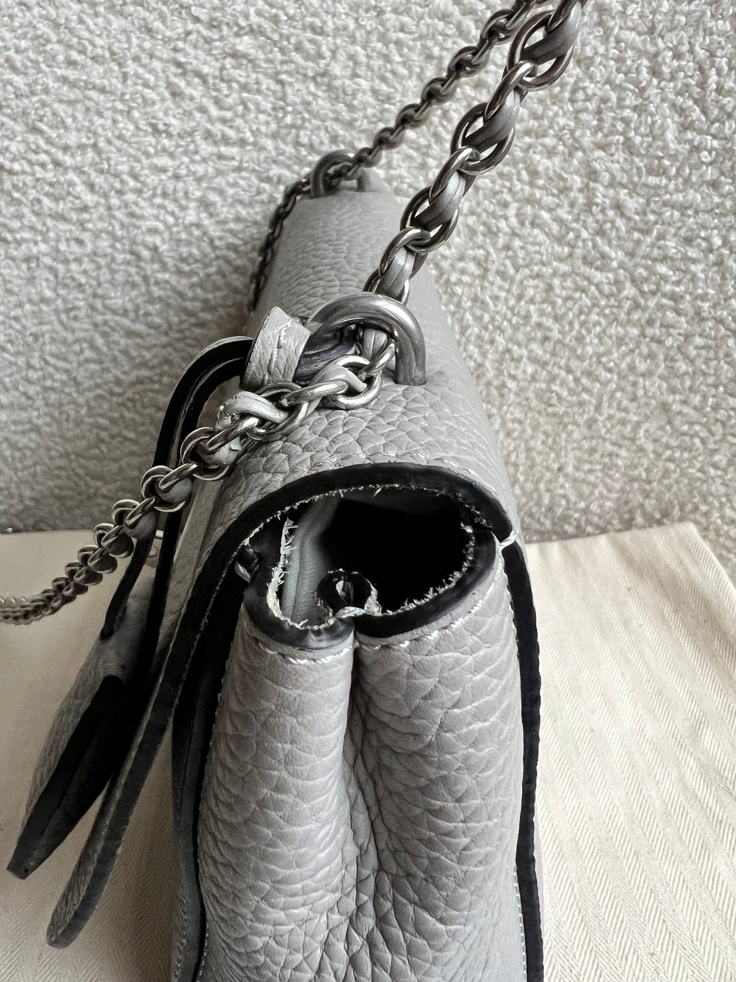 Mulberry Pale Grey Regular Lily Heavy Grain (RRP £1095)