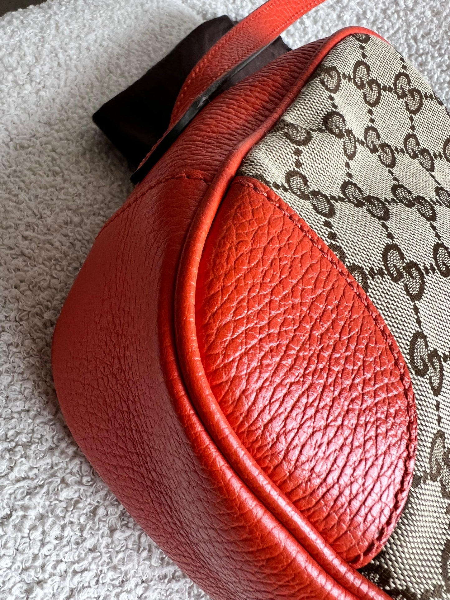 Gucci Bree GG Canvas Orange Small Messenger Bag