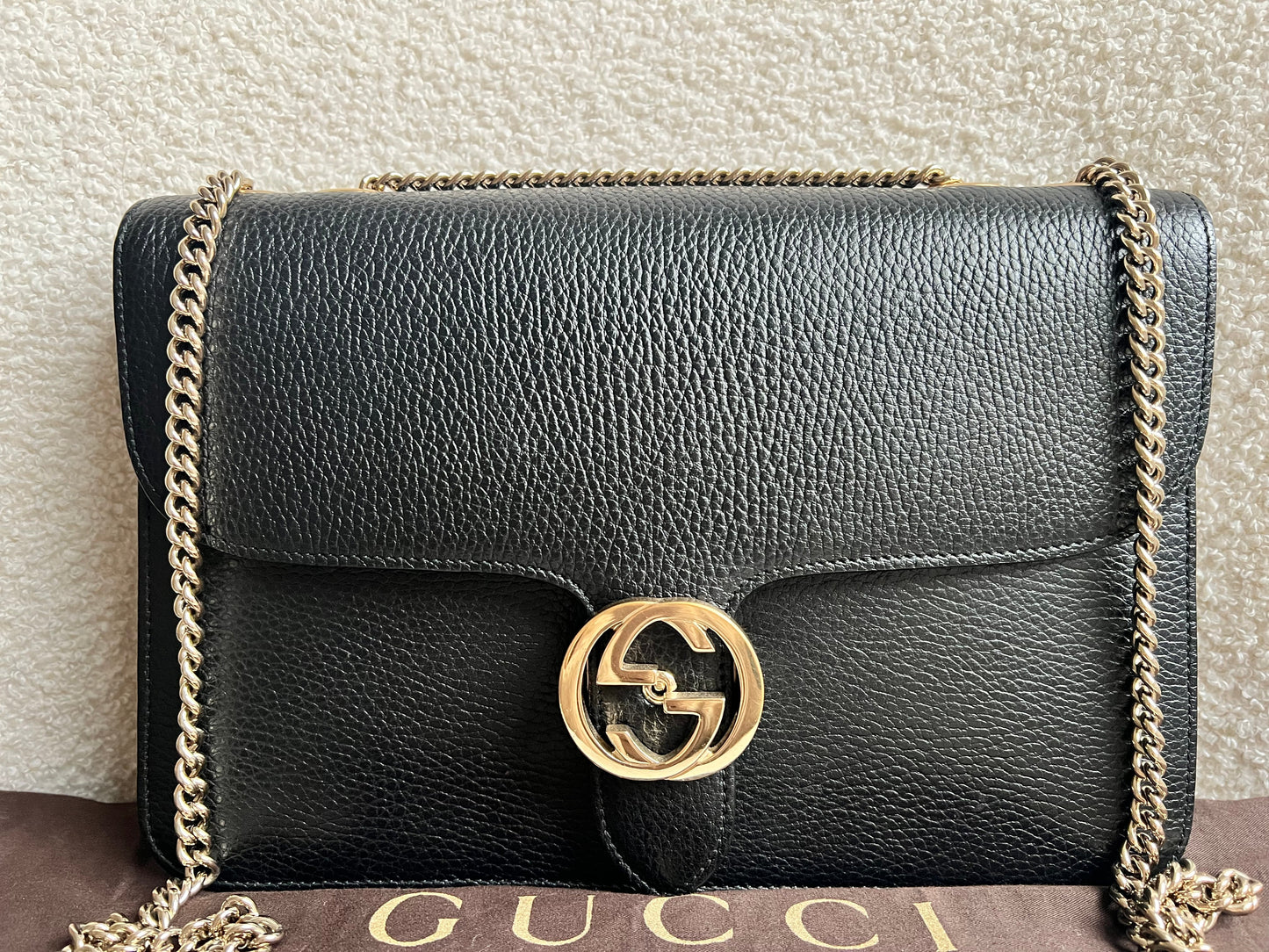 Gucci Interlocking GG Black Medium Shoulder Bag