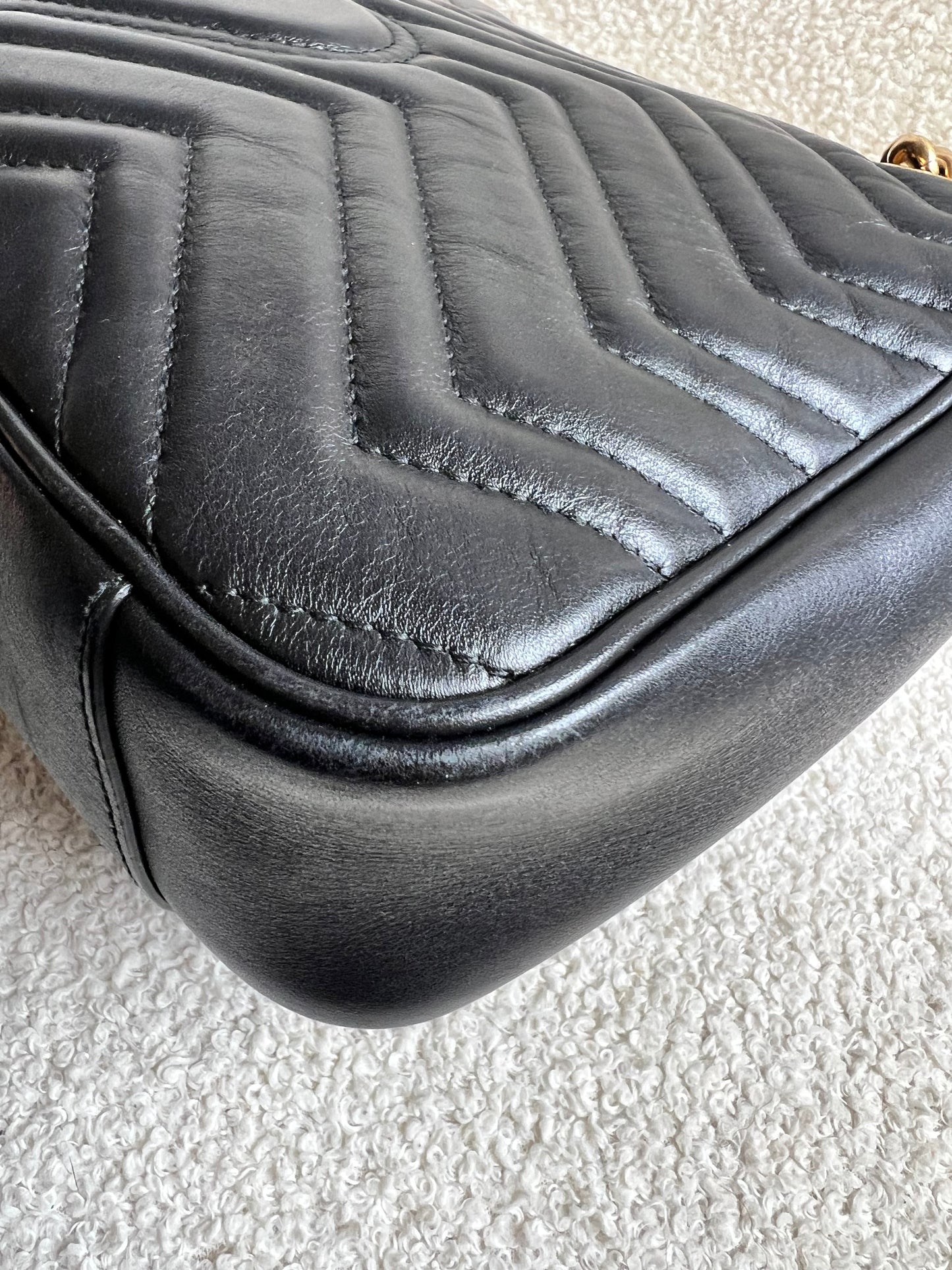 Gucci GG Black Marmont Medium Shoulder Bag (RRP £2,340)