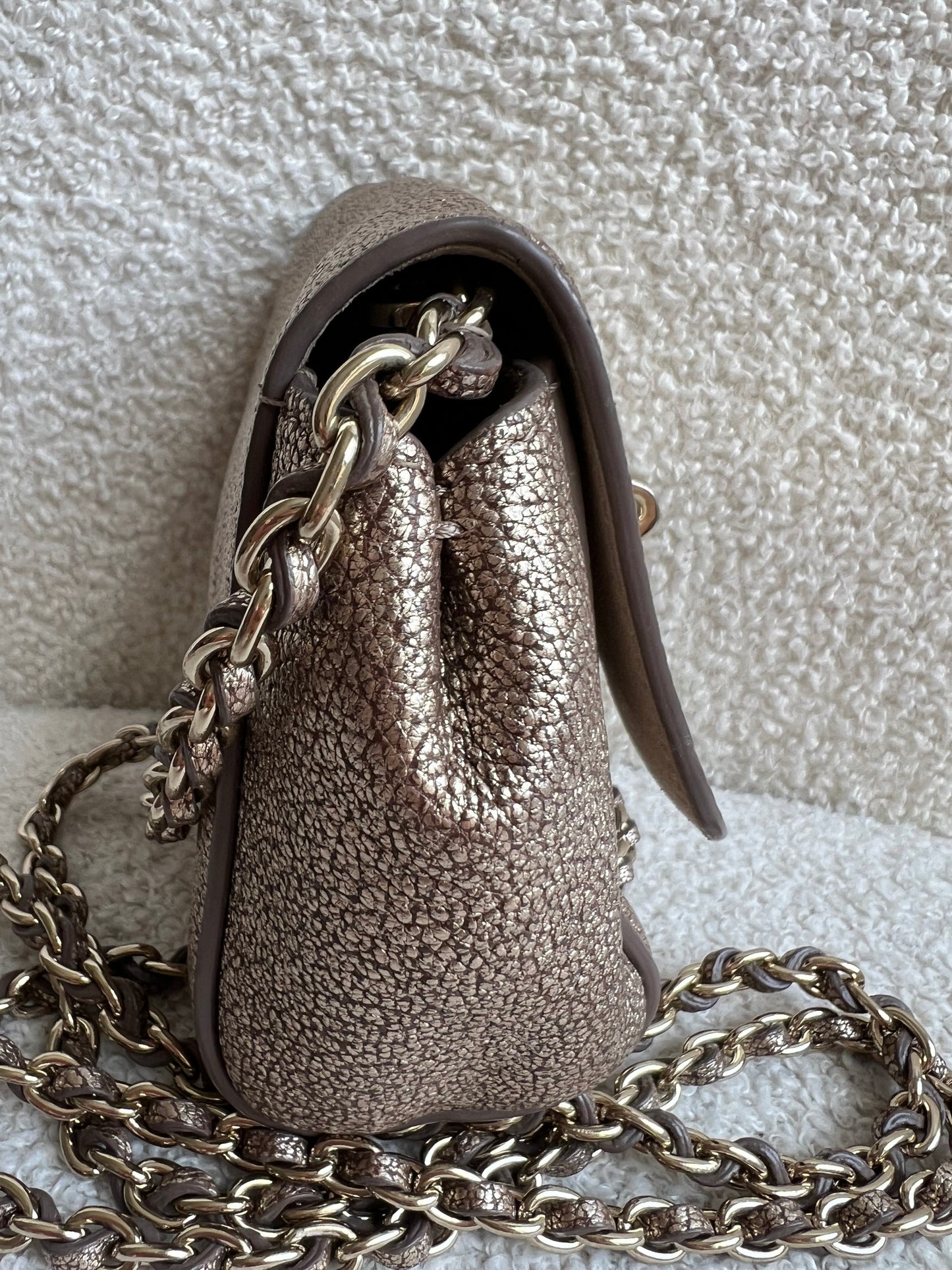 Mulberry Metallic Mushroom Mini Lily with gold Hardware
