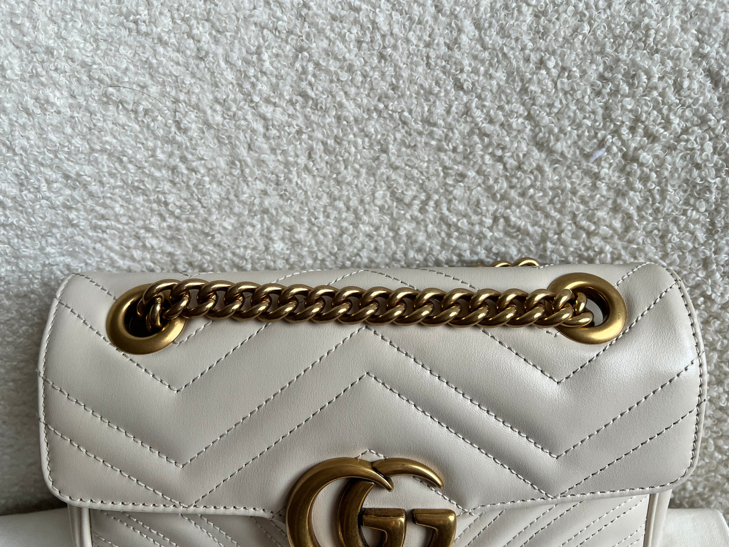 Gucci GG White Marmont Mini Shoulder Bag (RRP £1,890)