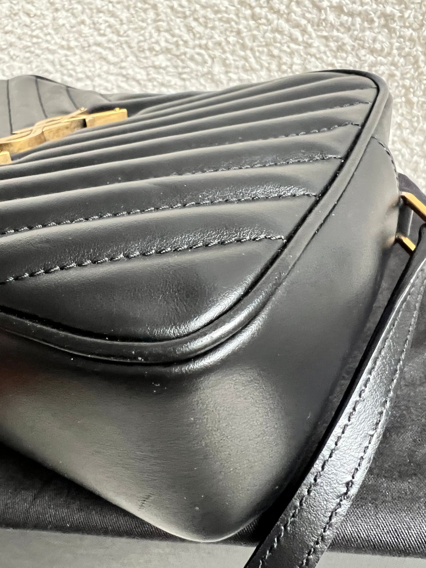 Yves Saint Laurent (YSL) Black Lou Camera Bag (RRP £1,350)