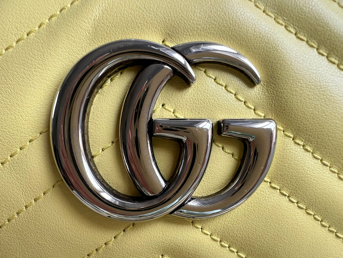 Gucci GG Pale Yellow Marmont Small Shoulder Bag (RRP £1440)