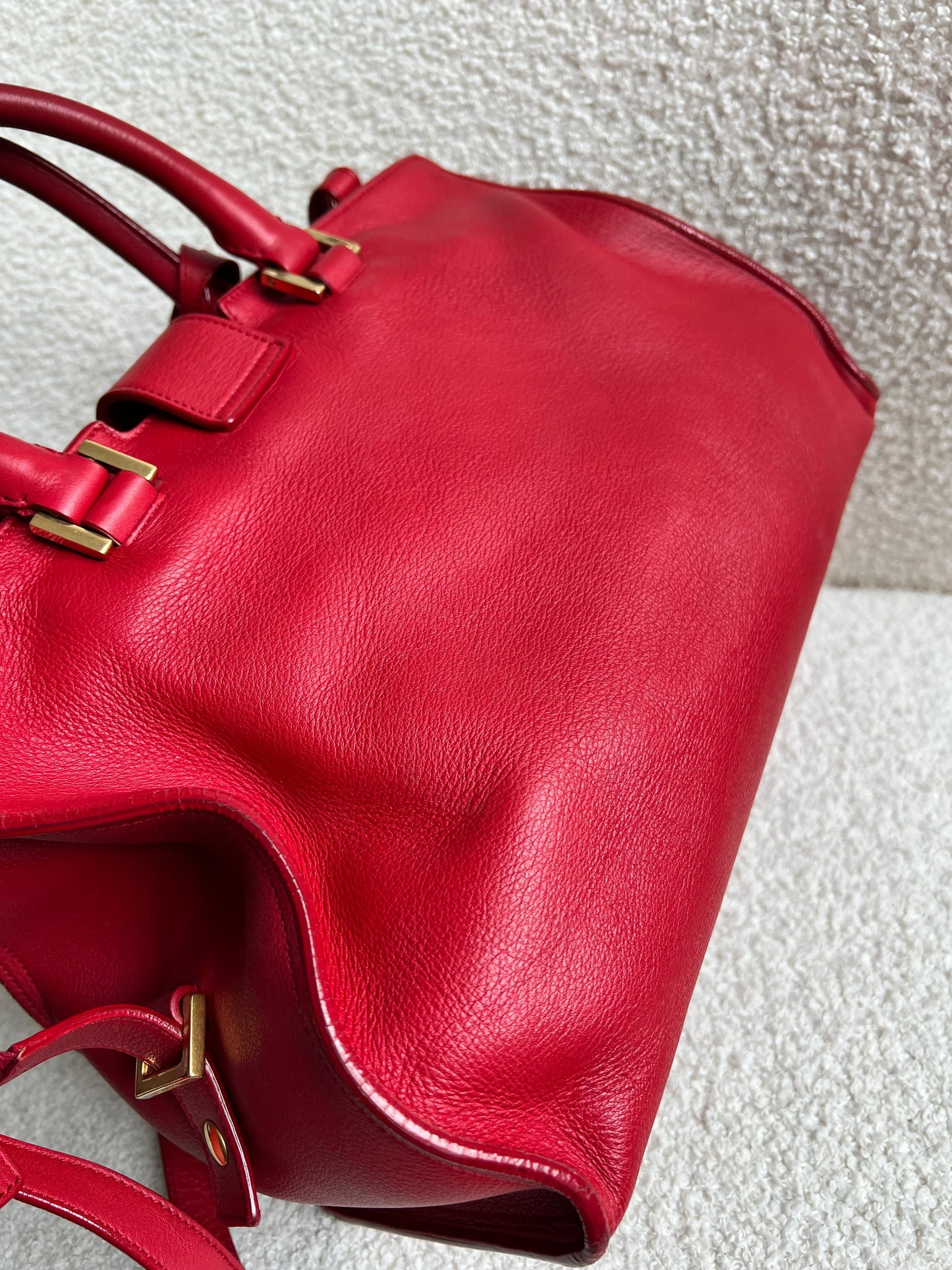 Yves Saint Laurent (YSL) Red Small Cabas Chyc Bag (RRP £1,350)