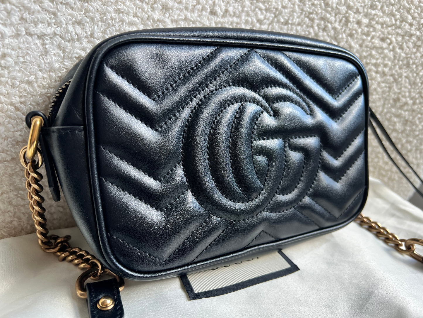 Gucci GG Black Marmont Mini Shoulder Bag (RRP £1,360)
