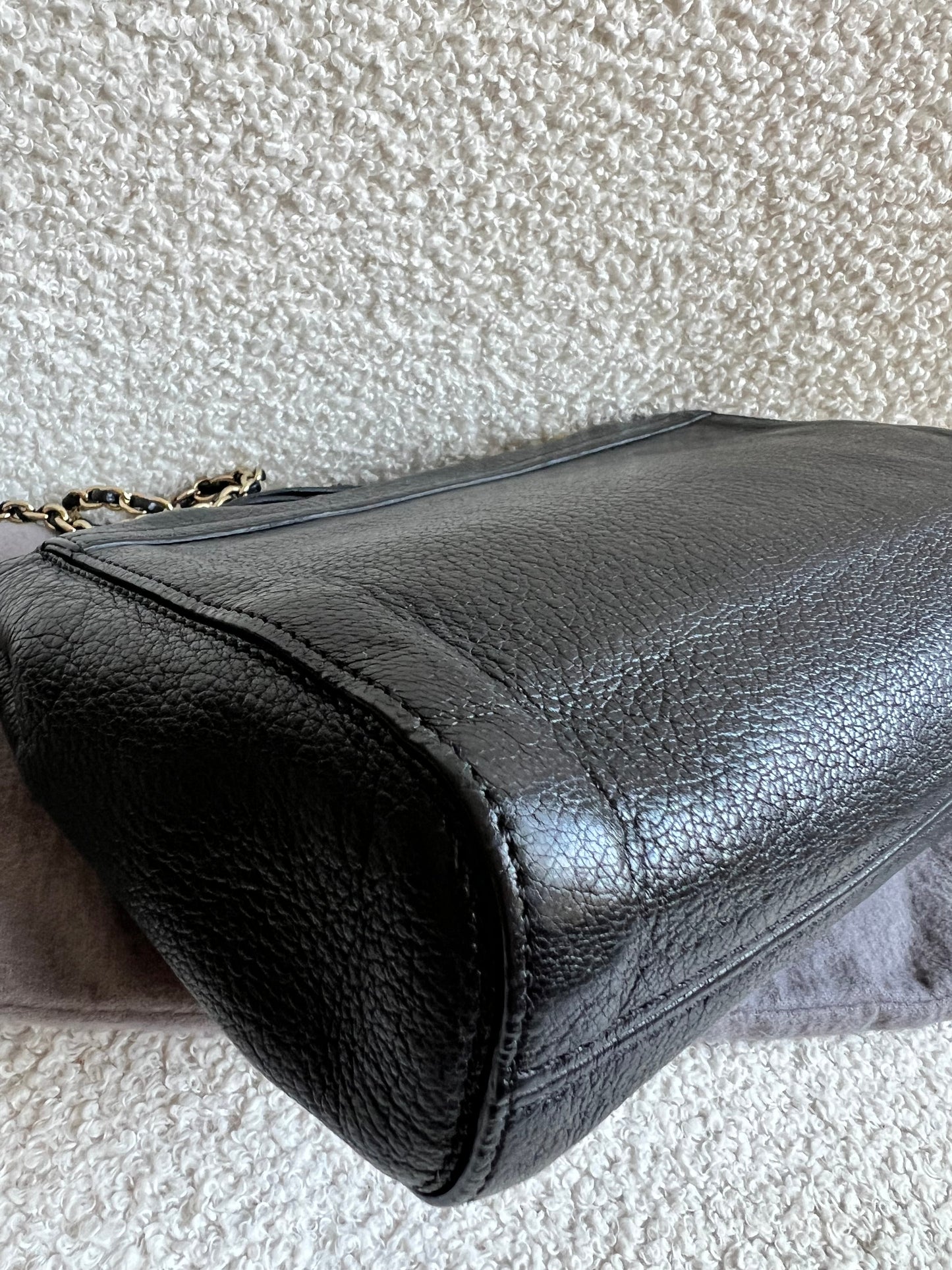 Mulberry Black Regular Lily with Gold Hardware (RRP £995)