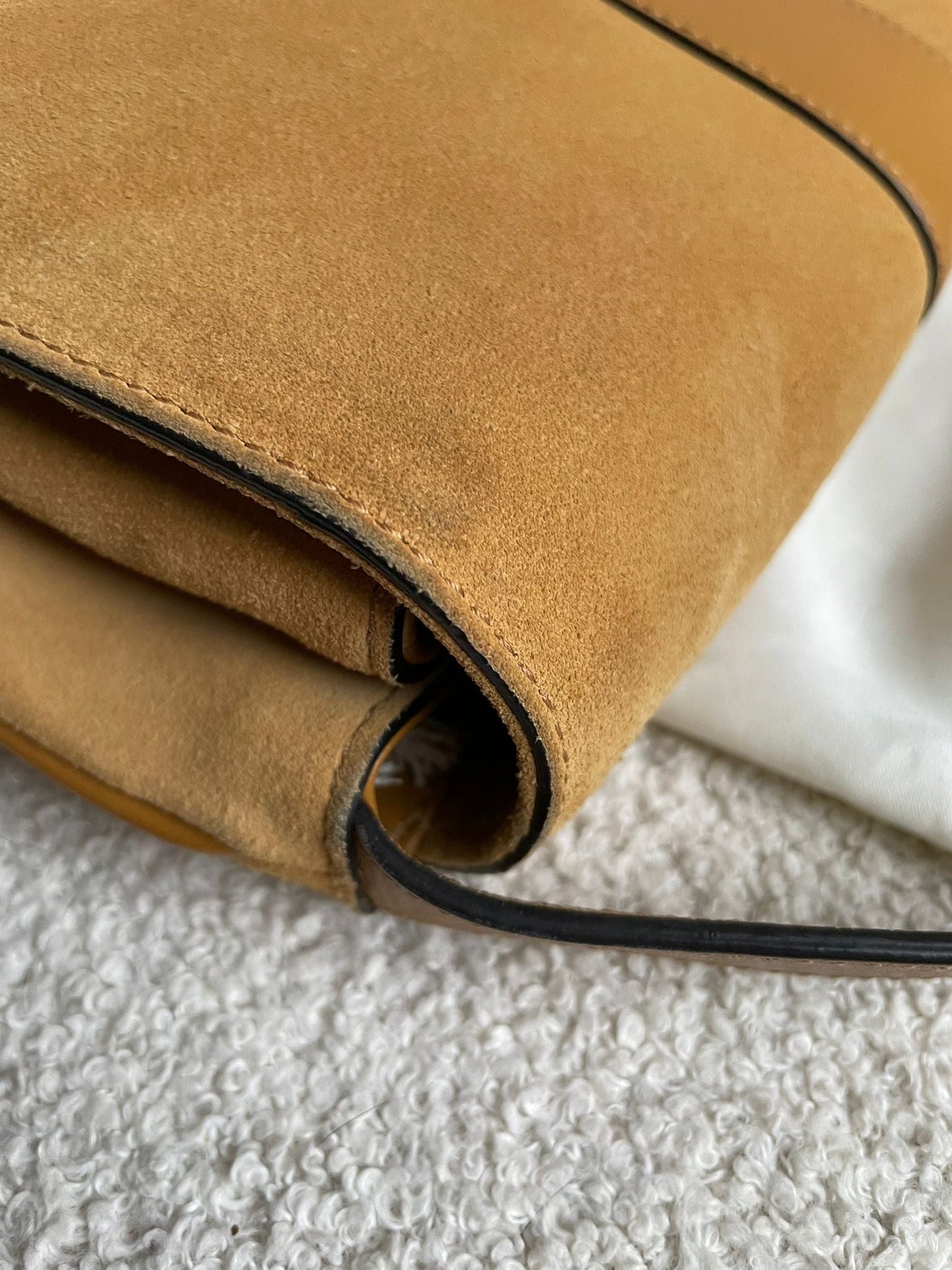Gucci Arli Shoulder Bag