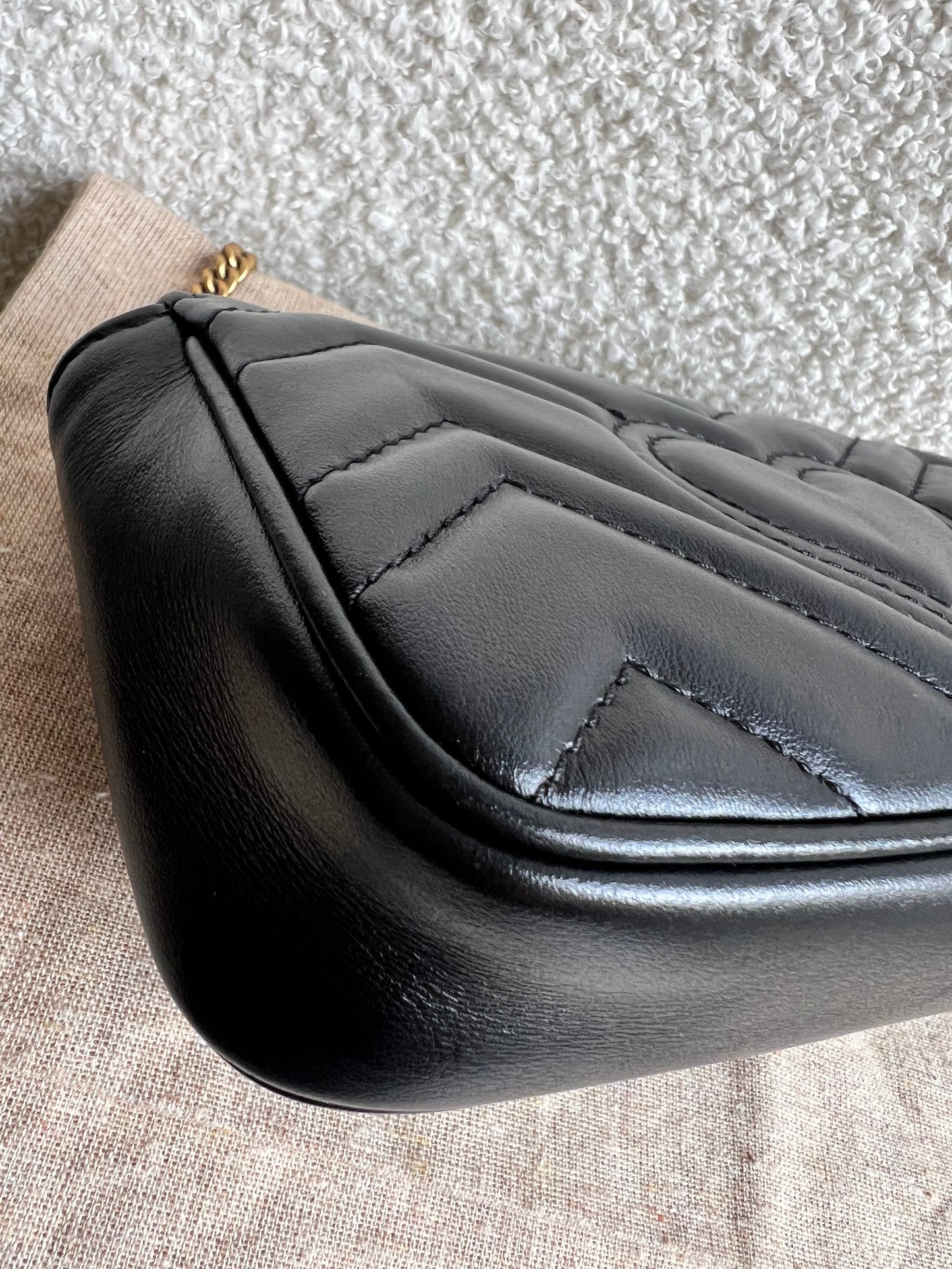 Gucci GG Black Marmont Super Mini Shoulder Bag (RRP £985)