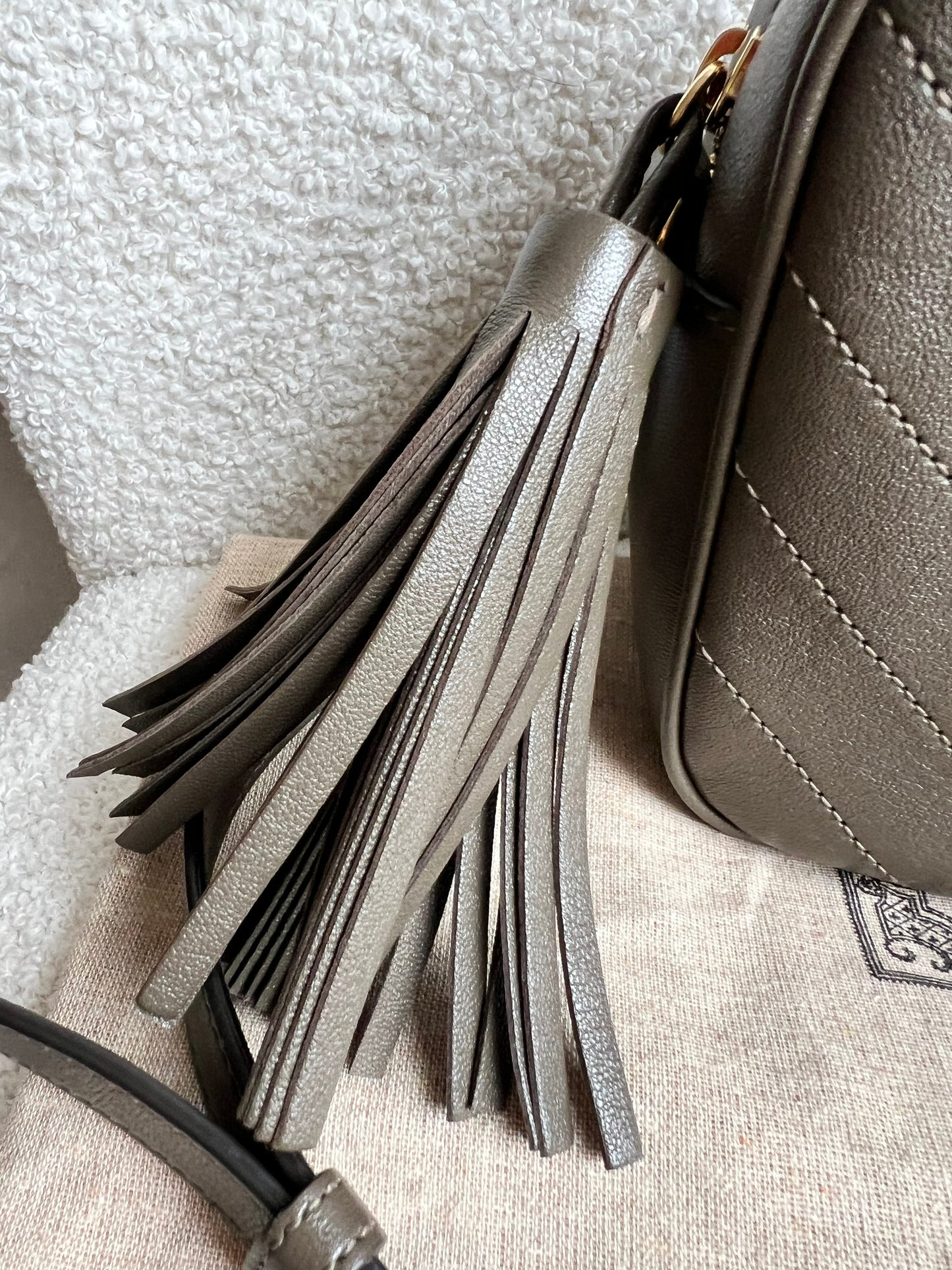 Gucci Khaki Small Blondie Shoulder Bag (RRP £1380)