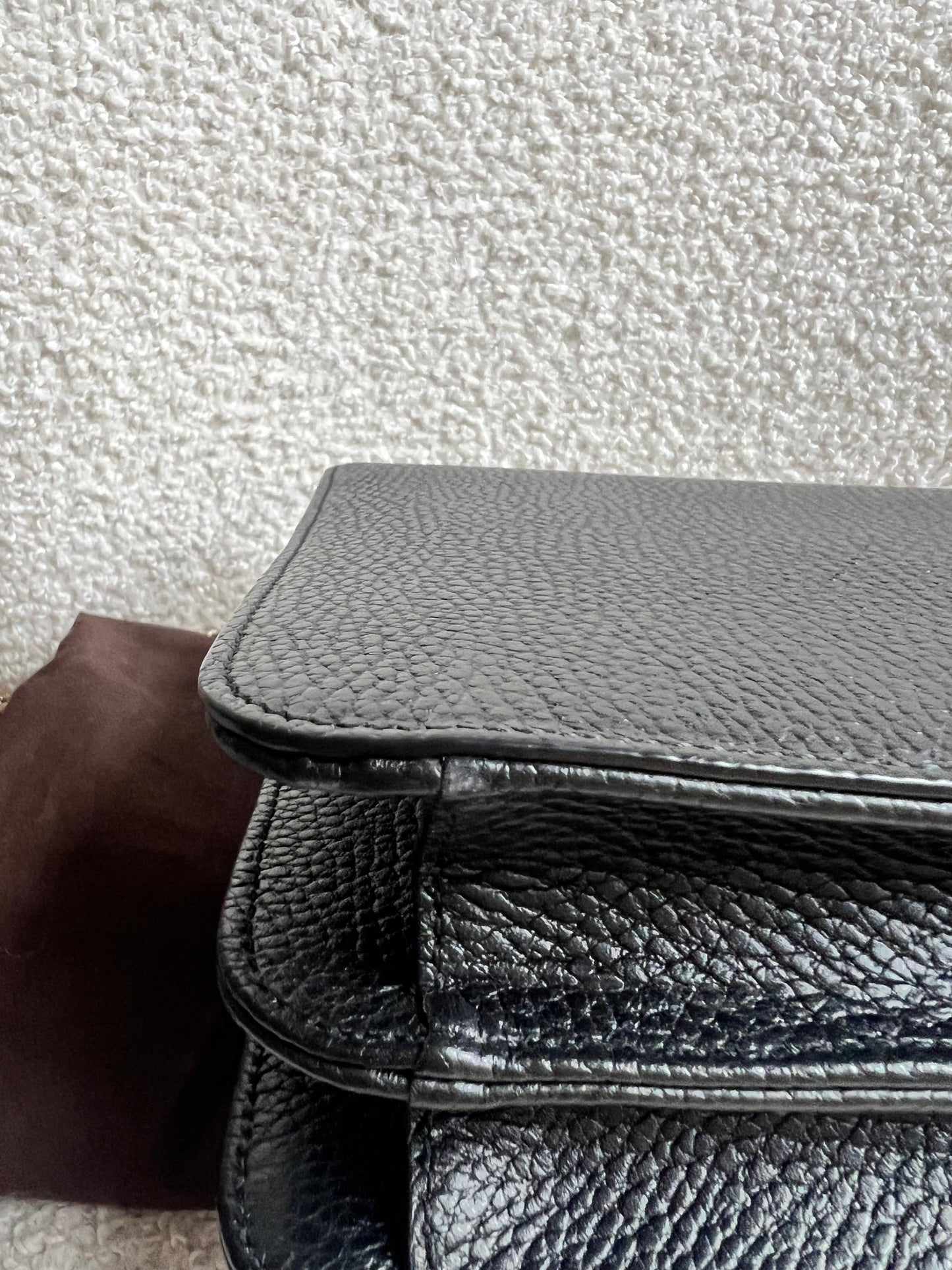 Gucci Interlocking GG Black Medium Shoulder Bag