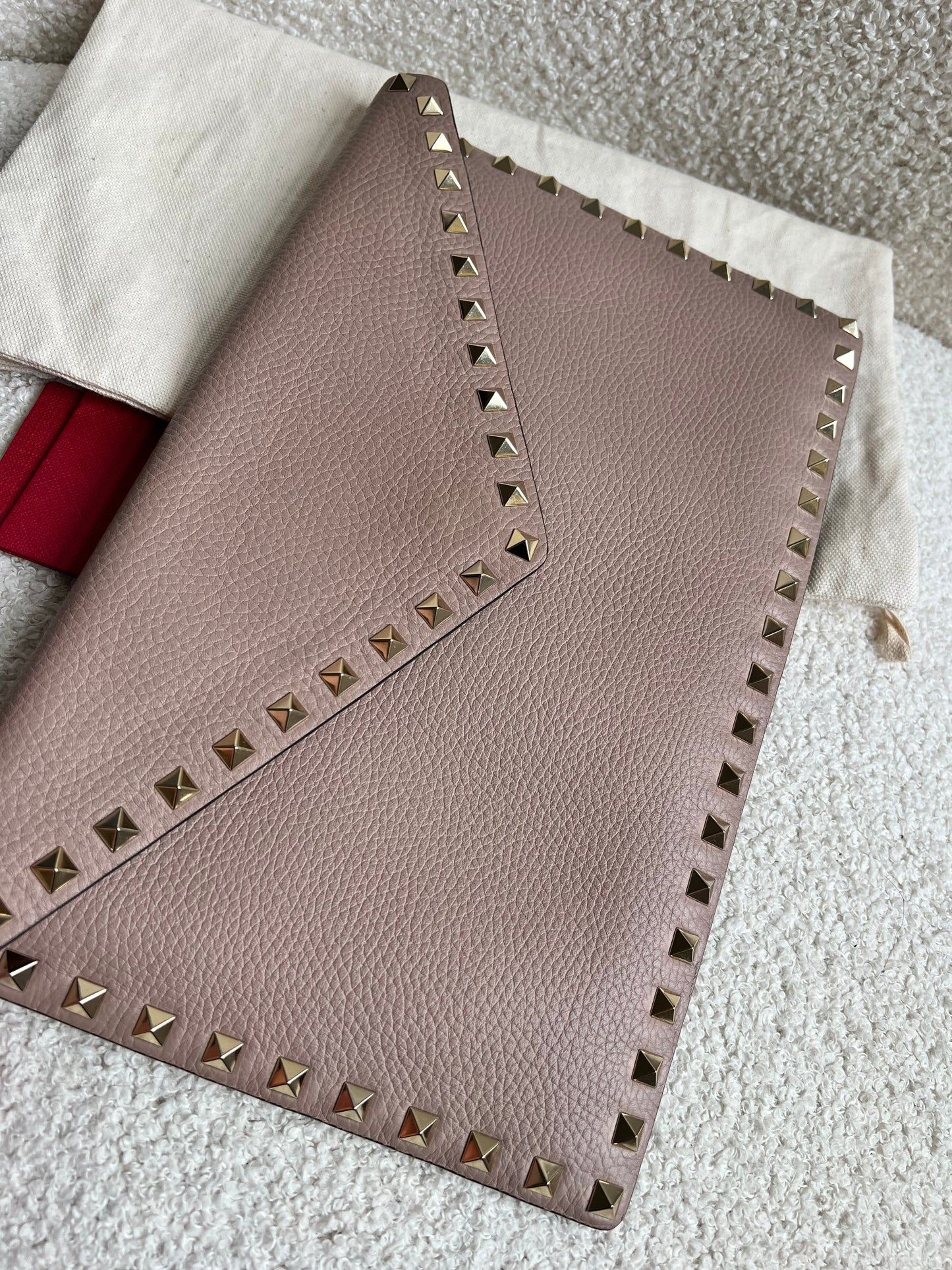 Valentino Garavani Rockstud Calfskin Clutch Pouch Rose Poudre (RRP £540)