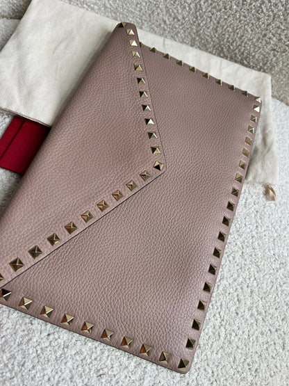 Valentino Garavani Rockstud Calfskin Clutch Pouch Rose Poudre (RRP £540)