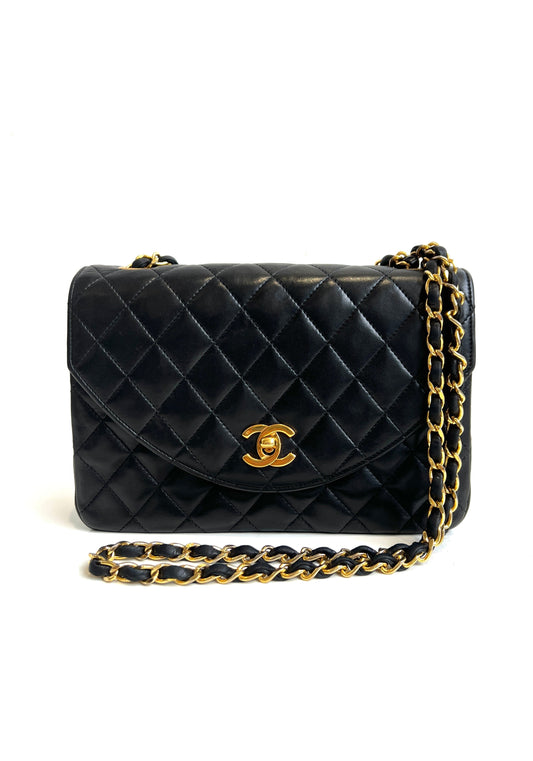 Half moon bag
