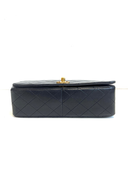 Classic Full Flap Black