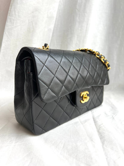 Classic Double Flap Small
