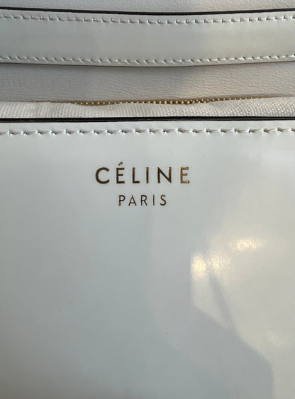 Medium Classic Box in Ivory