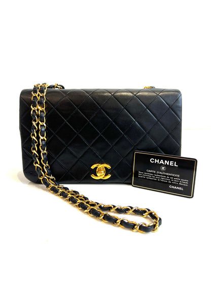 Classic Full Flap Black