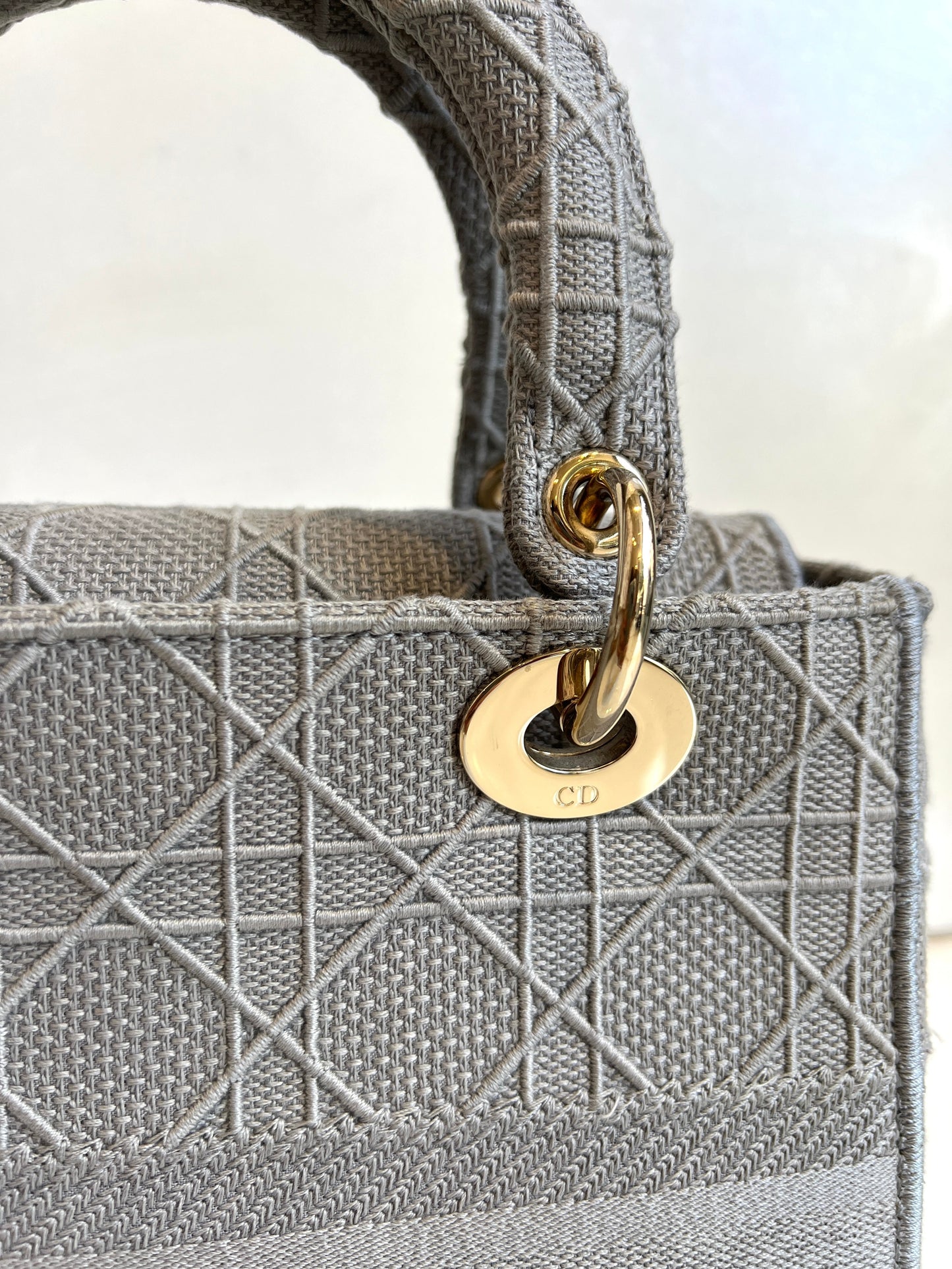 Lady Dior Medium Cannage Grey