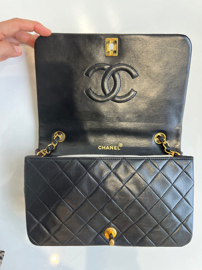 Classic Full Flap Black