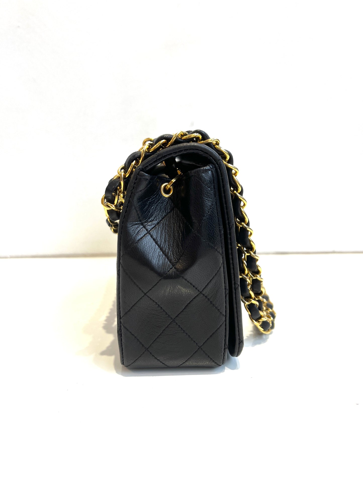 Classic Full Flap Black