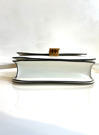 Medium Classic Box in Ivory