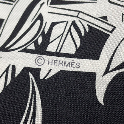 HERMES Carre Double Face FLAMINGO PARTY Size 90 Black/White/Green Silk100%