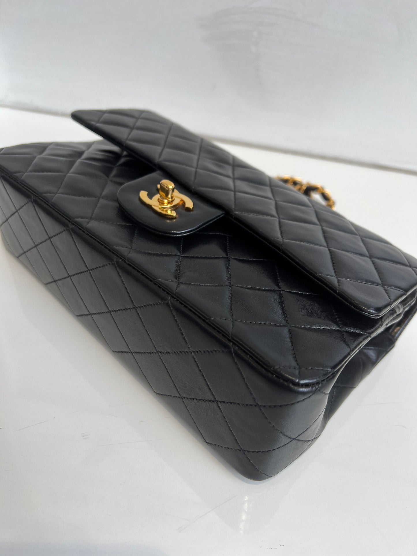 Classic Double Flap Medium