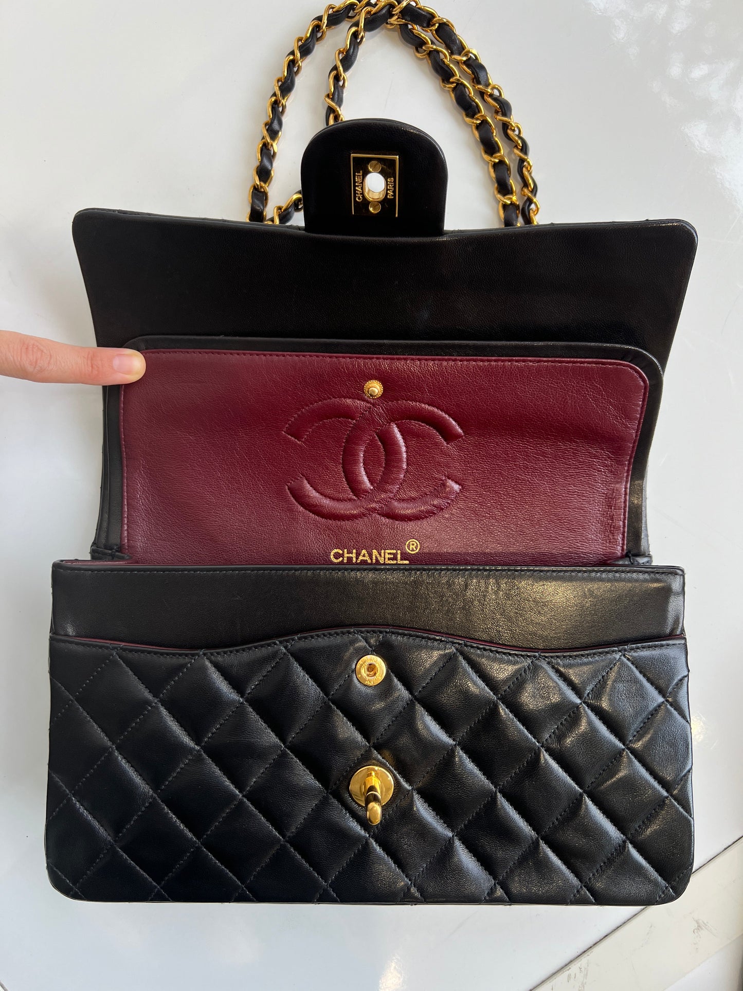 Classic Double Flap Medium