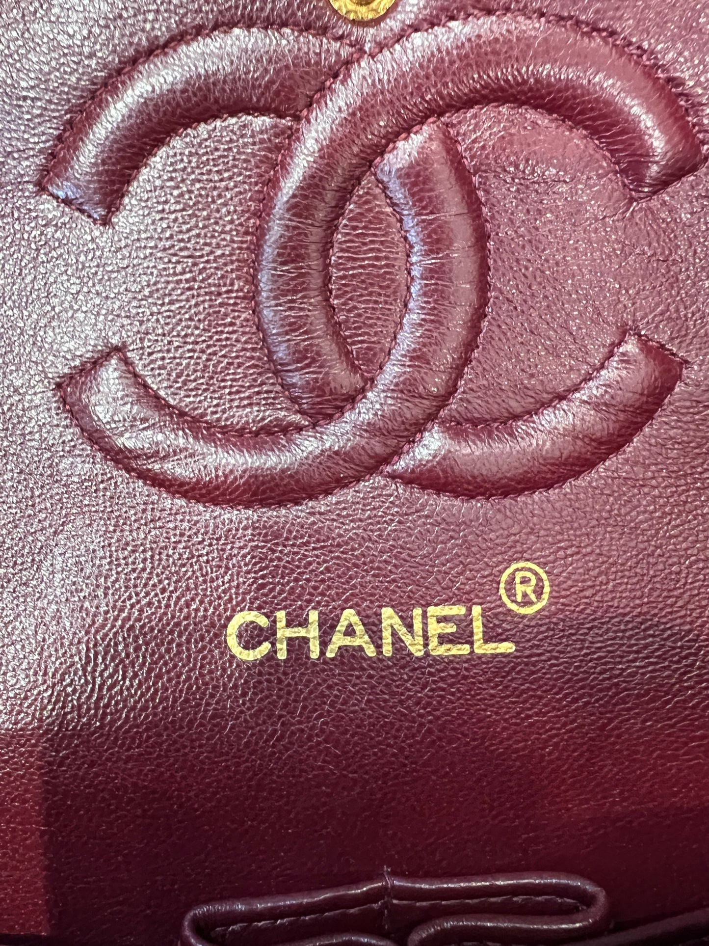Classic Double Flap Medium