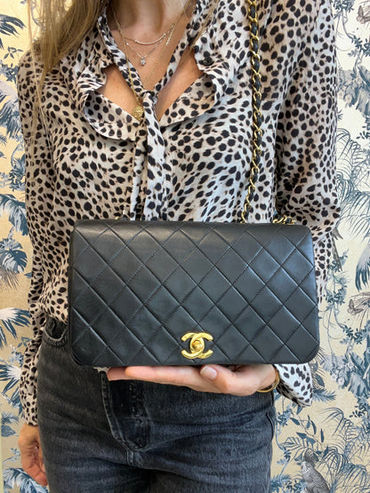 Classic Full Flap Black