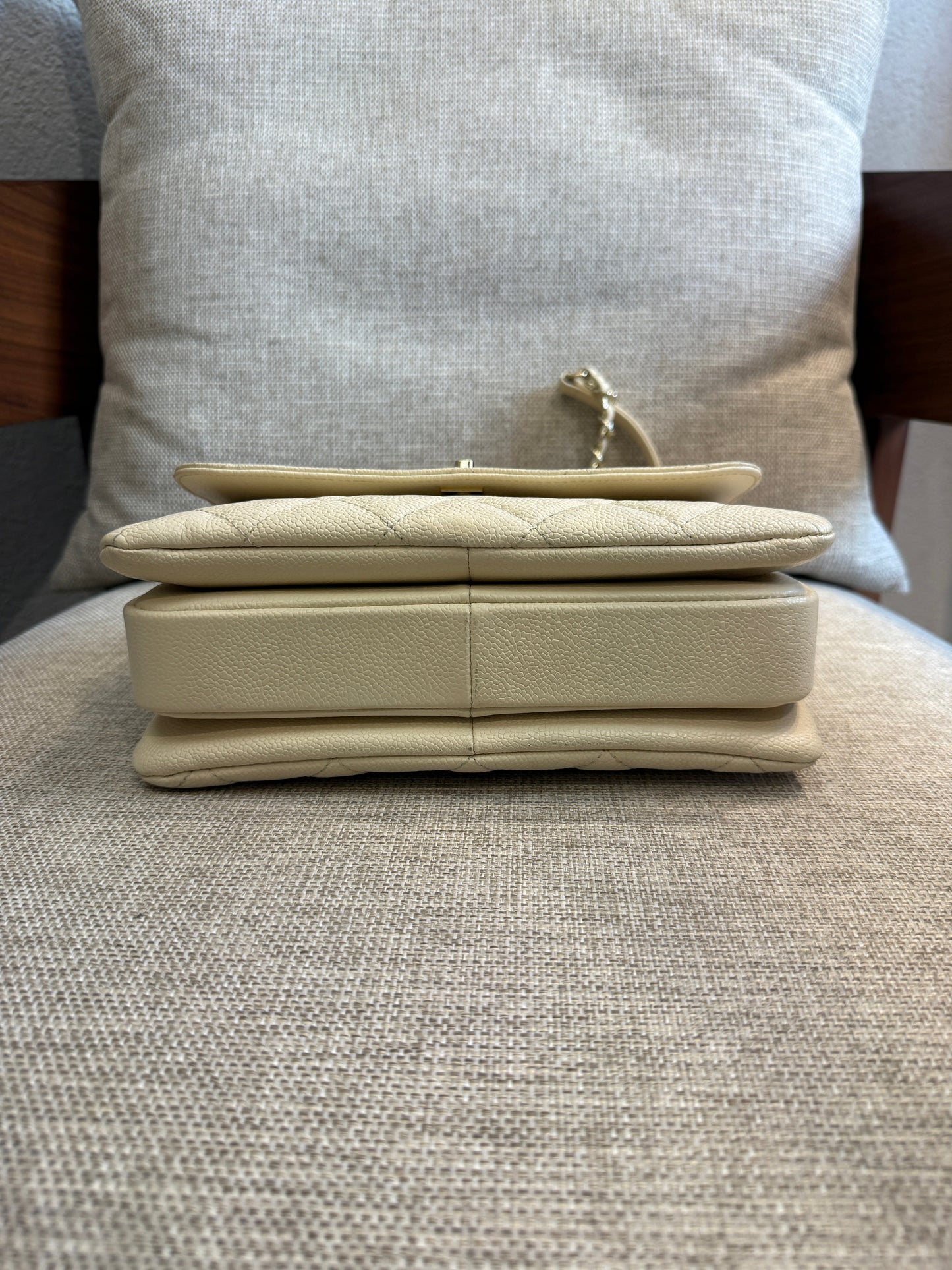 Trendy CC Small Ivory Caviar Leather