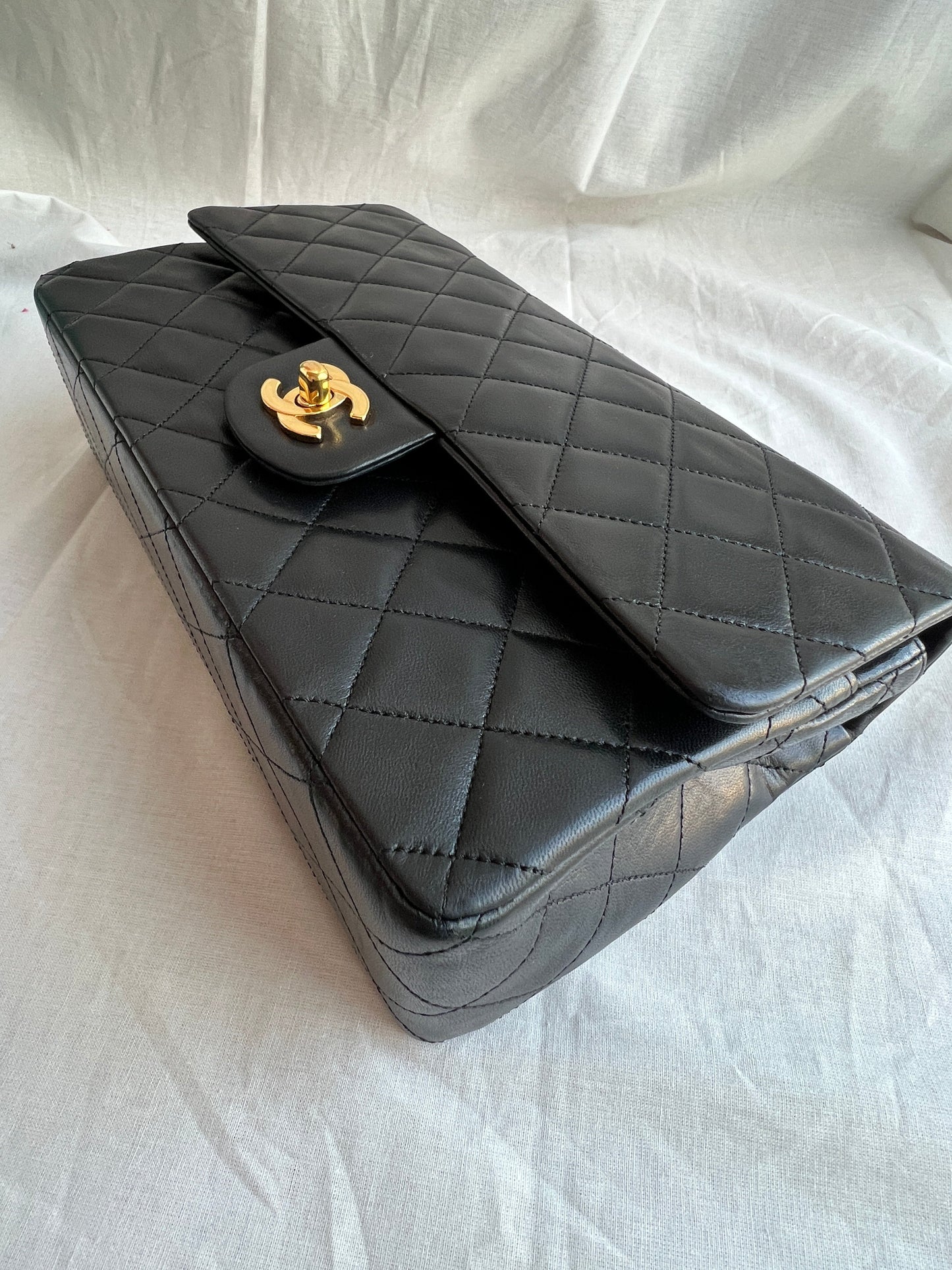 Classic Double Flap Medium