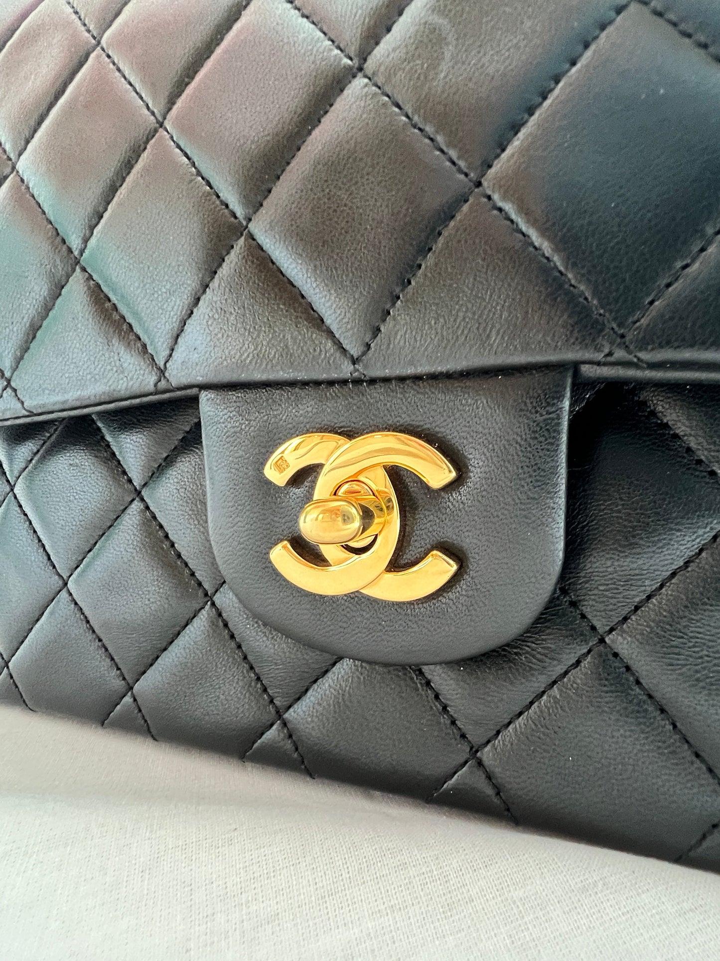 Classic Double Flap Medium