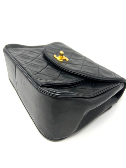 Diamond quilted vintage flap bag 1991-1994