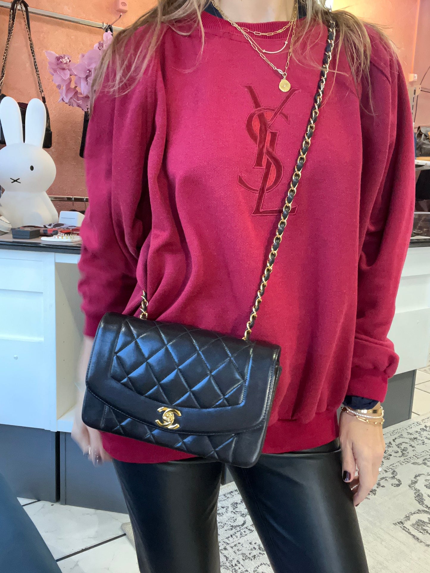 Diana Medium Flap Bag Black
