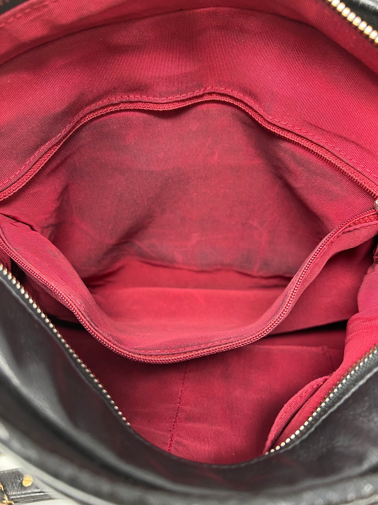 Gabrielle Large Hobo Bag Black