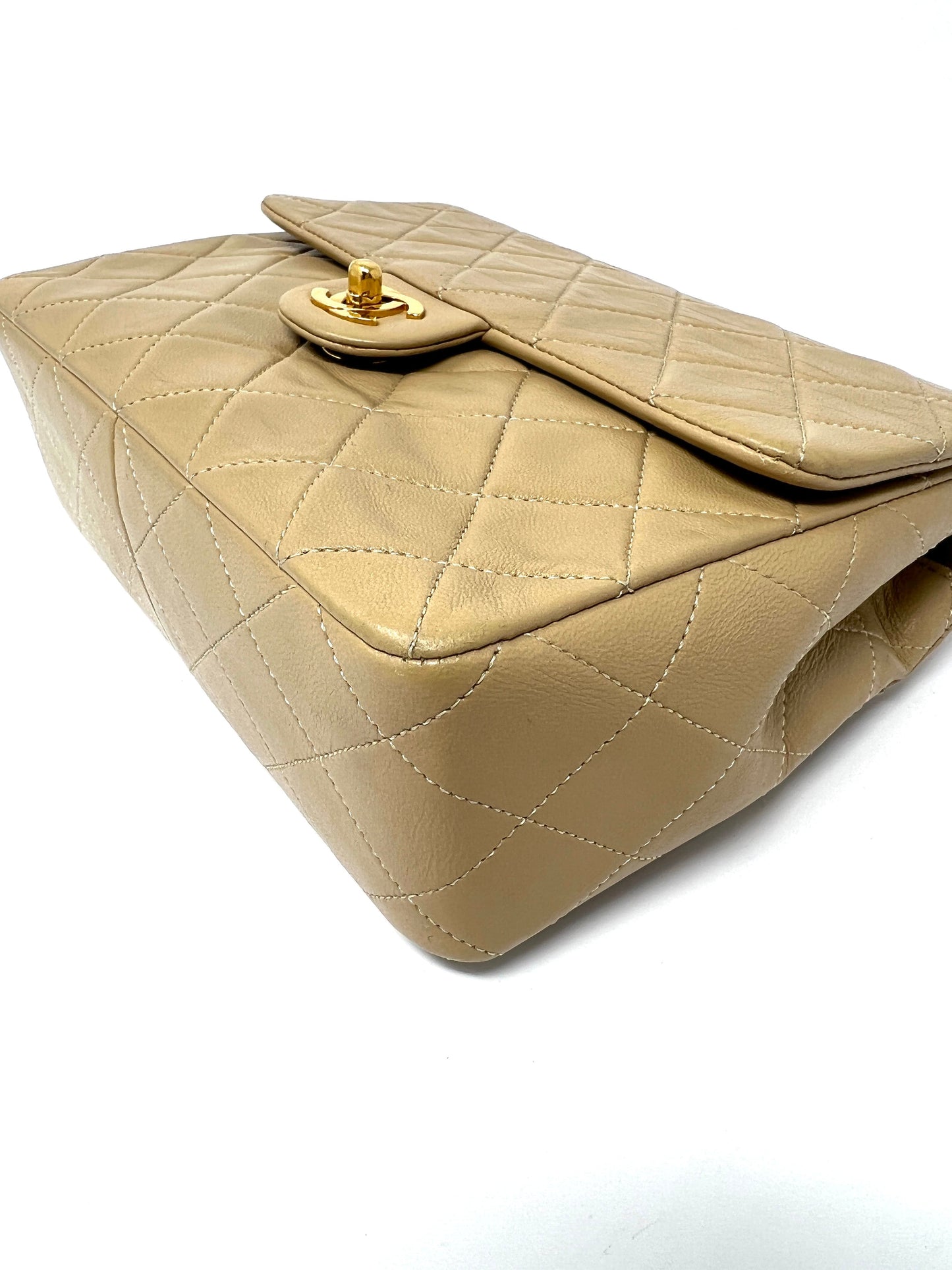 Vintage Mini Flap in Beige Lambskin 1989-1991