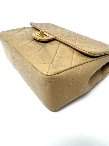 Vintage Mini Flap in Beige Lambskin 1989-1991